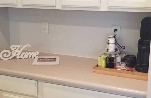 Tuscano House | Ideal Downtown Phoenix Getaway with Spa & Family Amenities