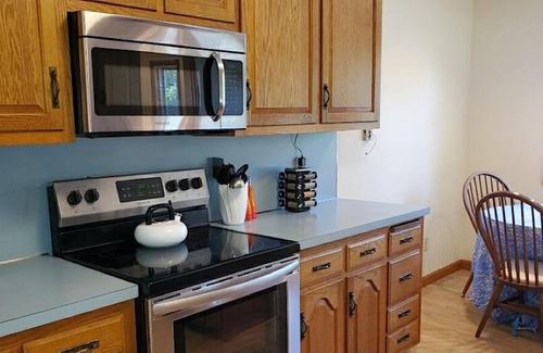 Waterford House | Inviting Home with Hot Tub, Near Beach & Mystic Attractions