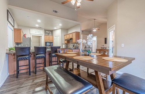 Fresno House | Inviting Home with Pool Near National Parks & Ocean Views