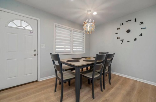 Rockford House | Spacious Home with 5 Bedrooms, Pool & Pet-Friendly Amenities