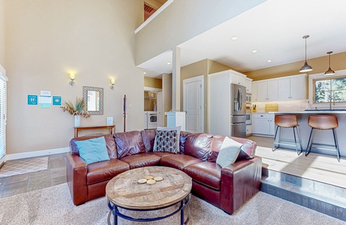 RiverWild House | Idyllic Home with Deck & Hot Tub - Steps from the Slopes