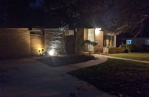 Windsor Park House | Modern Home Off 51st Street with Kitchen & Breakfast Included