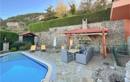 Ipati House | Cozy Getaway in Ypati Lamia with Pool and Wi-Fi Access