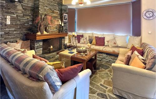 Ipati House | Cozy Getaway in Ypati Lamia with Pool and Wi-Fi Access