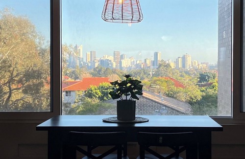 Victoria Park Apartment | Inviting Vic Park Apartment with City Views & Family Amenities