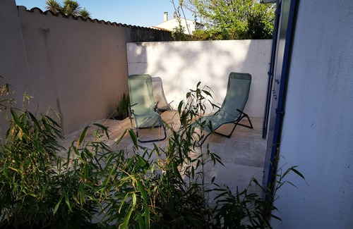 La Bree-les-Bains House | Inviting 4-Bedroom House with Ocean Views in La Bree les Bains