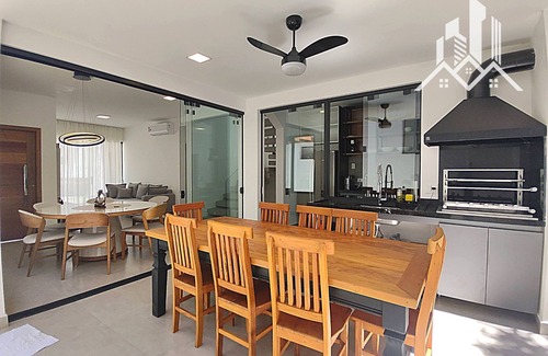 Maresias House | Pet-Friendly Suites with Pool in Gated Community, Maresias