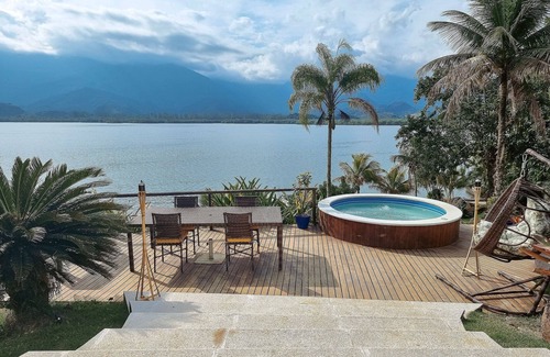 Angra dos Reis Villa | Inviting House with Private Pool in Angra dos Reis