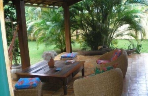Arraial d'Ajuda House | Inviting Home with Balconies, Pool, and Beach Access