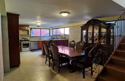 Escazu House | Chalet-Style Home: 5 Minutes to Attractions & Family-Friendly
