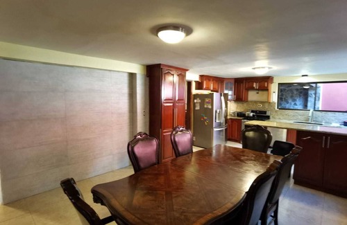 Escazu House | Chalet-Style Home: 5 Minutes to Attractions & Family-Friendly