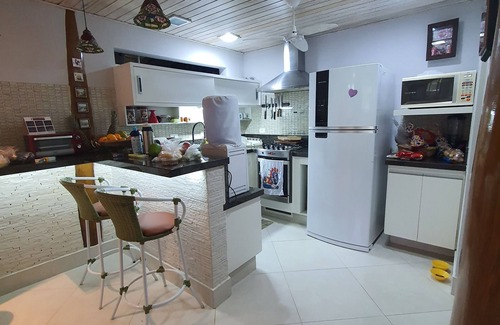 Sao Sebastiao House | Cozy House in Cambury with Ocean View and Free Wi-Fi