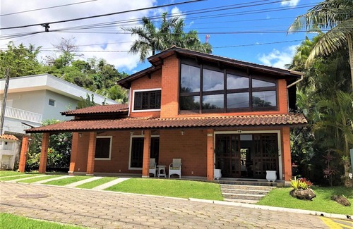 Praia do Pauba House | Idyllic Oceanfront Retreat at Paúba Beach with Pool