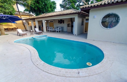 Manguinhos House | Inviting Getaway in Geriba with Pool and Pet-Friendly Options