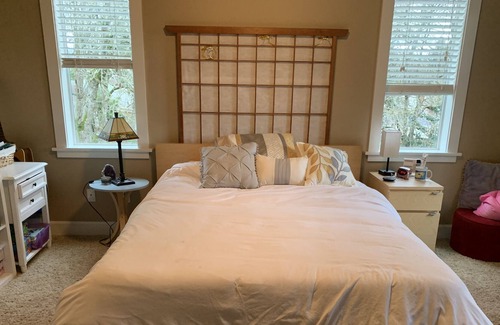Central Oregon House | Tranquil Retreat in Serene Neighborhood for Your Getaway