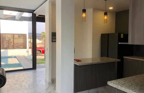 Jojutla House | Inviting House in Tequesquitengo with Pool & Spa