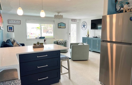 Englewood House | Beachfront House with Private Access, Kayaks & Bikes Included