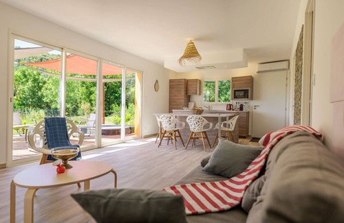 Berlou House | Serene Countryside Retreat with Pool and Spa Amenities