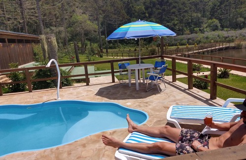 Urupema Cottage | Idyllic 5-Suite Retreat with Pool in Serra Catarinense