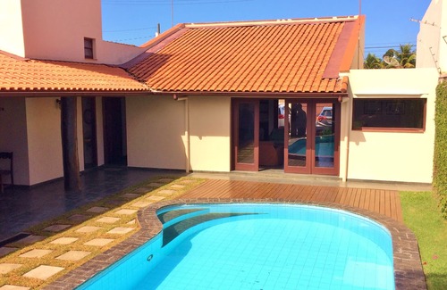 Praia dos Sonhos House | Inviting House with 4 Suites, Pool & Oceanfront Views