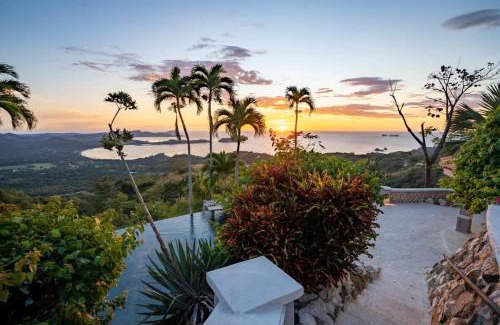 Rio Seco House | Idyllic 3-Bedroom Home with Pool and Breathtaking Views
