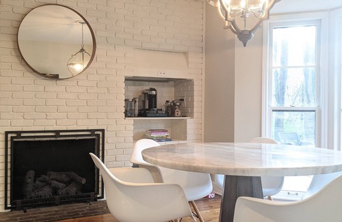 Prospect House | Premier Hunting Creek Neighborhood Derby Rental for 12 Guests
