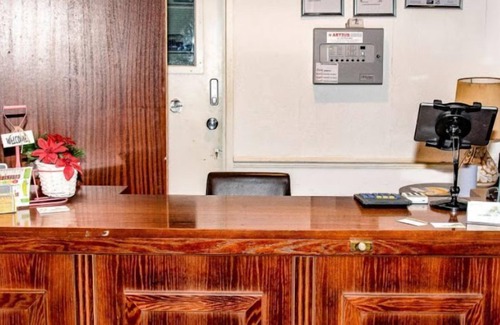 Papworth Everard House | Delightful Way Inn Hotel - A Cozy Retreat for Travelers