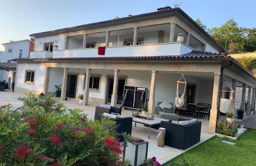 Ponte de Lima House | Stunning Individual House with Ocean View and Spa Amenities