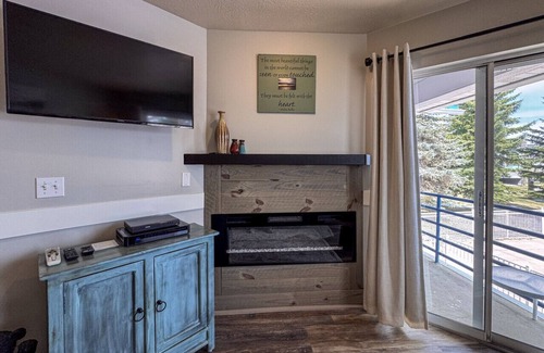 Harbor Village Condo | Inviting Cozy Inn Building Condo with Pool & Spa Amenities