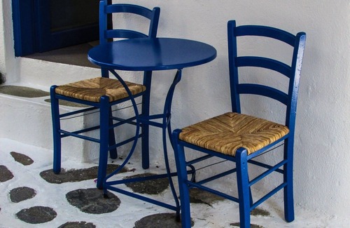 Ios Town Villa | Inviting Ios Suite with Spa Amenities | Tzamaria Junior