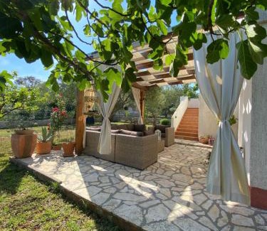 Ugljan Apartment | Cozy Island House on Ugljan with Oceanfront Views