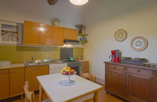 Greve in Chianti Villa | Charming Villa for 4 with WIFI, Pets Welcome & Scenic Views