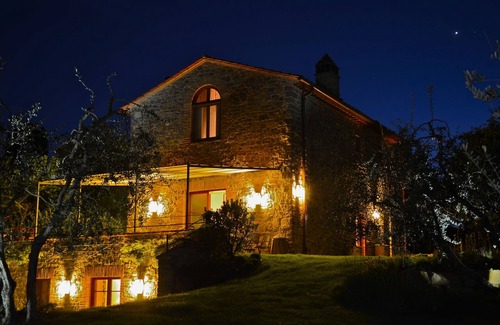 Castelnuovo Berardenga Villa | Idyllic Private Tuscan Villa with Ocean View & Pool