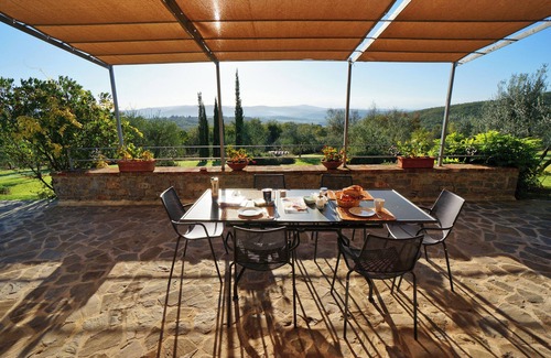 Castelnuovo Berardenga Villa | Idyllic Private Tuscan Villa with Ocean View & Pool