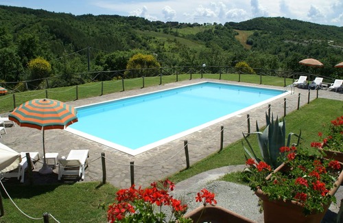 Fraccano House | Beautiful apartment with private terrace and panoramic swimming pool