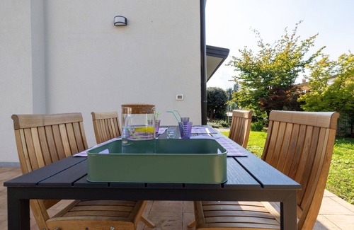 Bottenicco House | Private Villa for Four with WIFI, A/C, and Terrace Access
