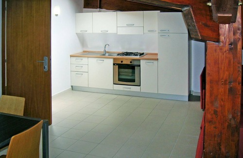 Roseto degli Abruzzi Apartment | Inviting Apartment for 4 with Pool, A/C, and Pet-Friendly Perks