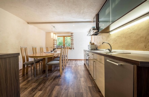 San Leonardo in Passiria House | Idyllic Ferienhaus in der Blaiche: Mountain Views & Garden