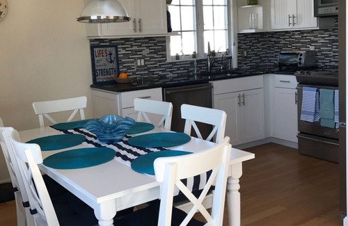 Jamestown Shores House | Idyllic Jamestown Home with Ocean View near the Water