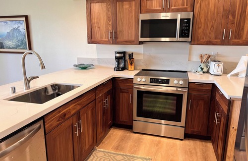 Wailua Condo | Oceanfront One Bedroom Condo at Lae Nani: Guest Rated 9.8