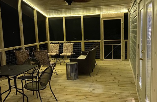 Jacksons' Gap House | Elevate Your Escape: Book Now for Oceanview Bliss!