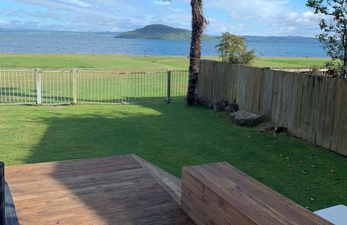 Hannahs Bay House | Scenic Lakefront Retreat with Pool and Spa Amenities