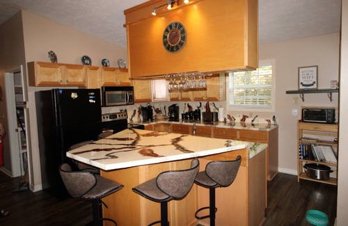Mammoth Cave House | Lakefront Getaway with Access, Pool & Hot Tub Awaits You