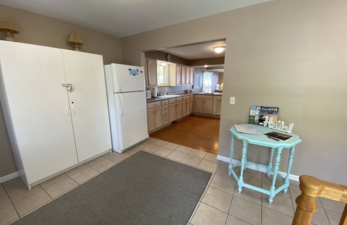 Ripon House | Elegant Lakefront Retreat on Big Green Lake with Pool