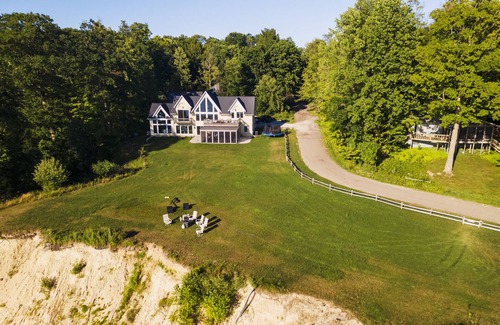 Glenn Haven Shores House | Scenic Lakefront Retreat with Private Beach Access