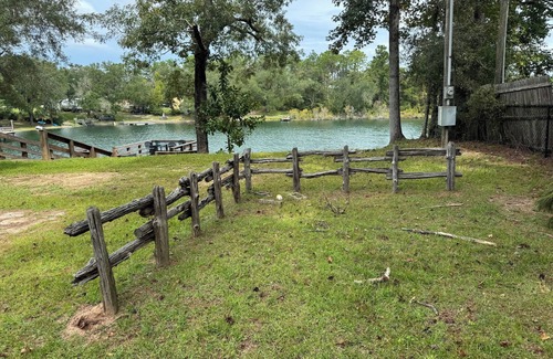 Bristol RV Rental | Beautiful Lakeside campground with full hookups for 30 and 50 amp campers.