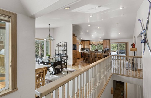 Round Hill Village House | Expansive 6-Bedroom Lake Tahoe Retreat with Hot Tub & Pool