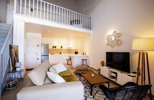 Bellevue Apartment | Perfect Apartment on La Place du Village - Guest Rated 10/10