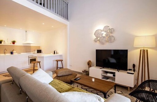 Bellevue Apartment | Perfect Apartment on La Place du Village - Guest Rated 10/10