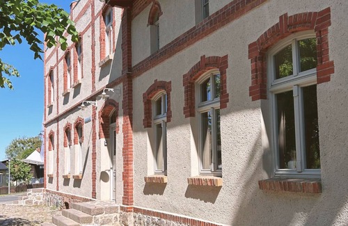 Uecker-Randow Apartment | Beautiful large apartment in Kaiserhof Schwennenz with large plot of land